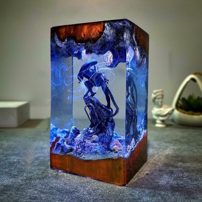 Space monster night light,Custom resin lamp,home decoration, Christmas gifts